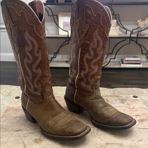Ariat Women’s 6 Brown Western Cowboy Boots